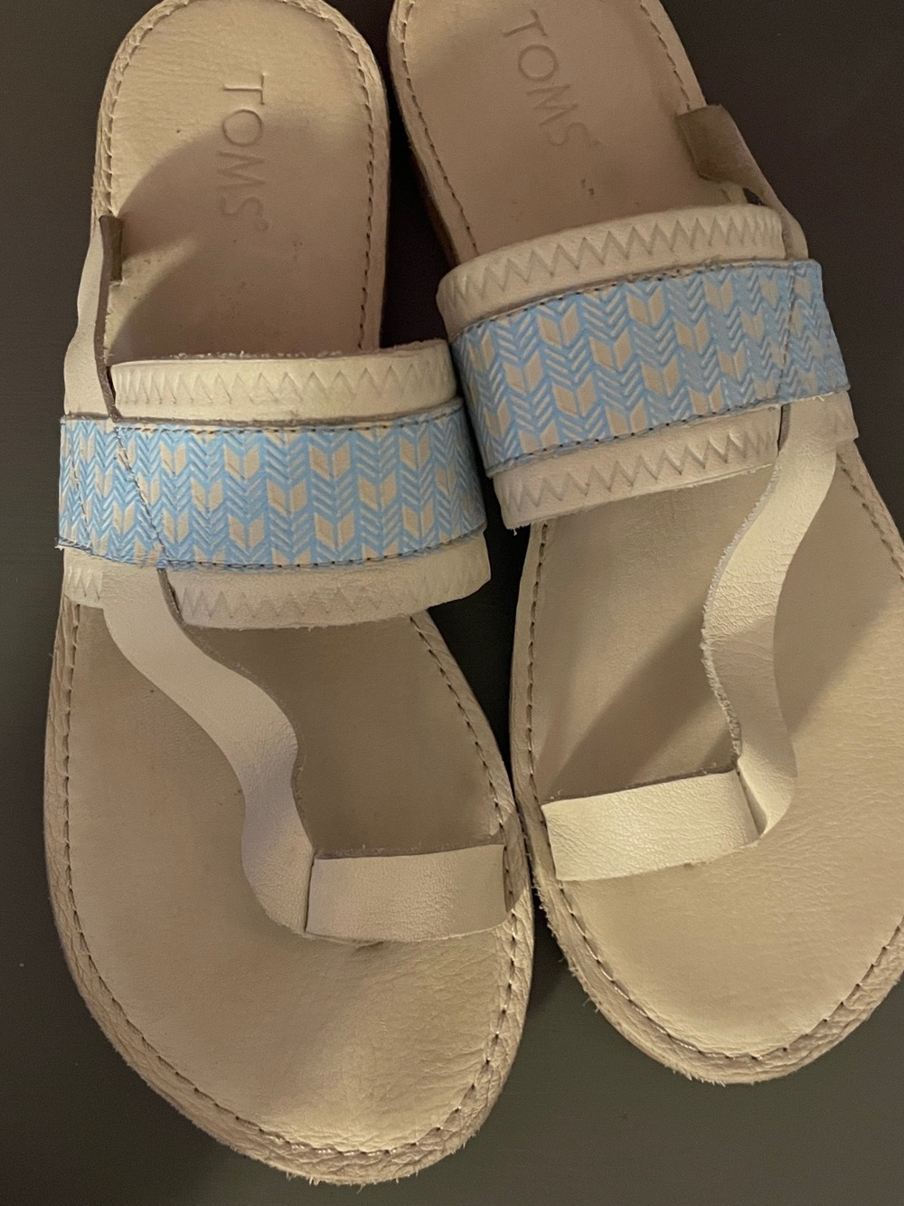 Toms Isabella leather toe loop slide sandals dove blue ivory shashiko US 10